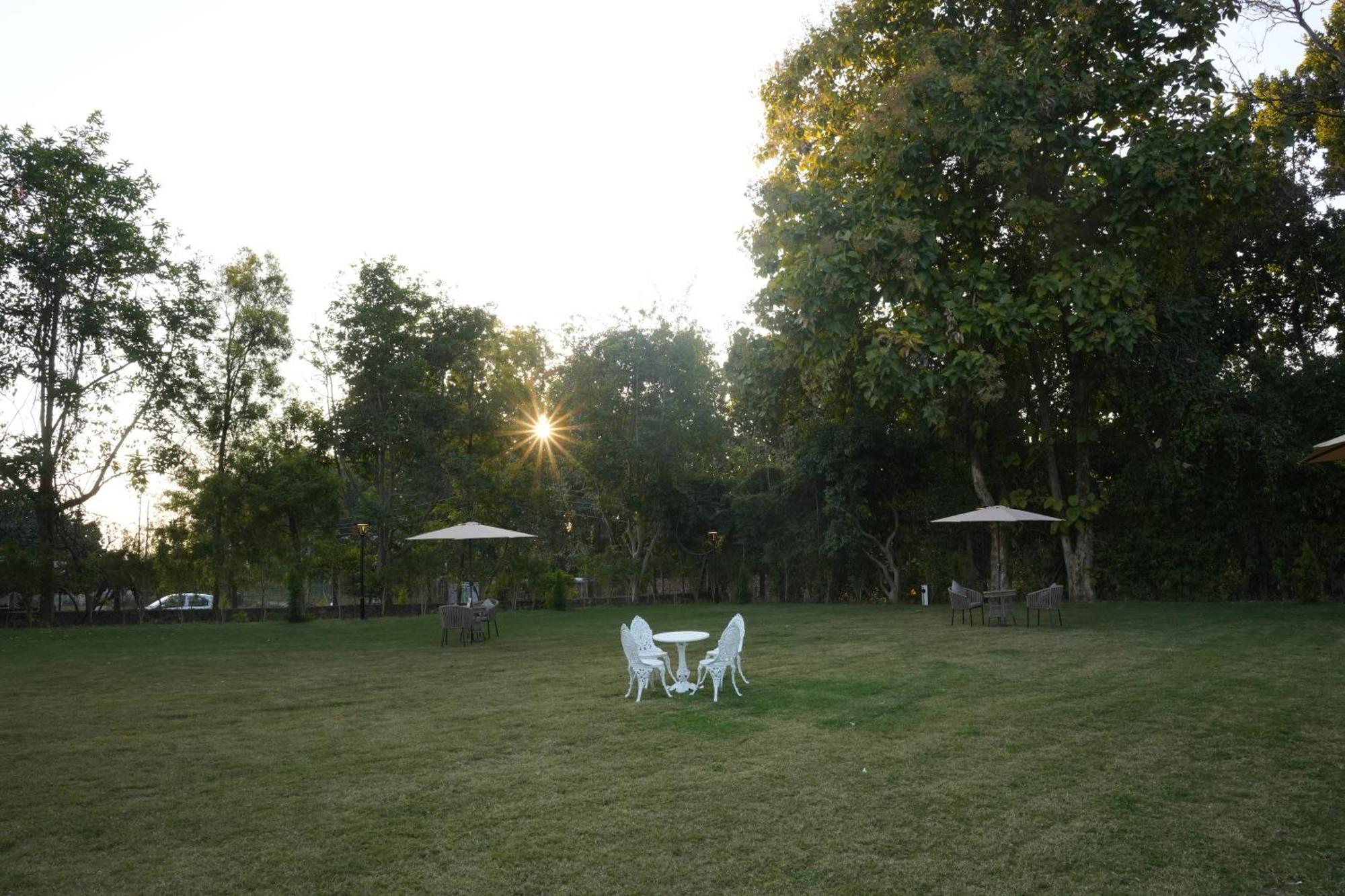 3Acres Resorts Dehradun Ngoại thất bức ảnh